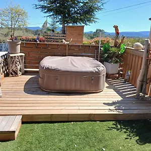 4 Avec Jacuzzi Villa